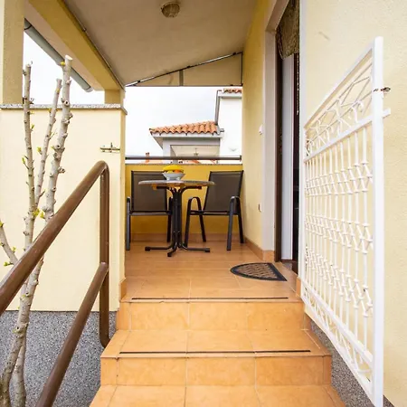Luka Apartment