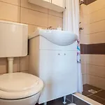 Luka Apartman *